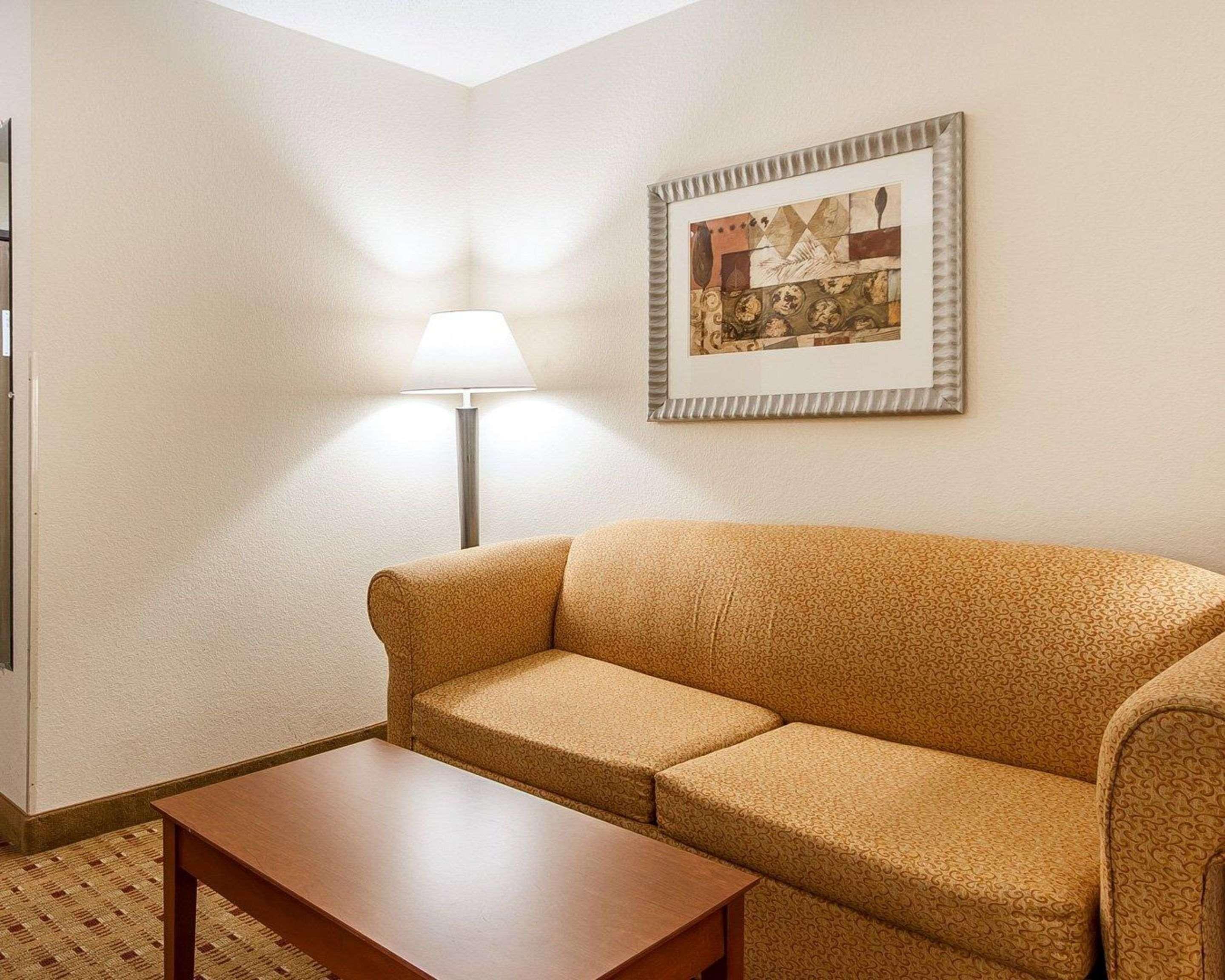 Quality Inn & Suites Eau Claire Εξωτερικό φωτογραφία