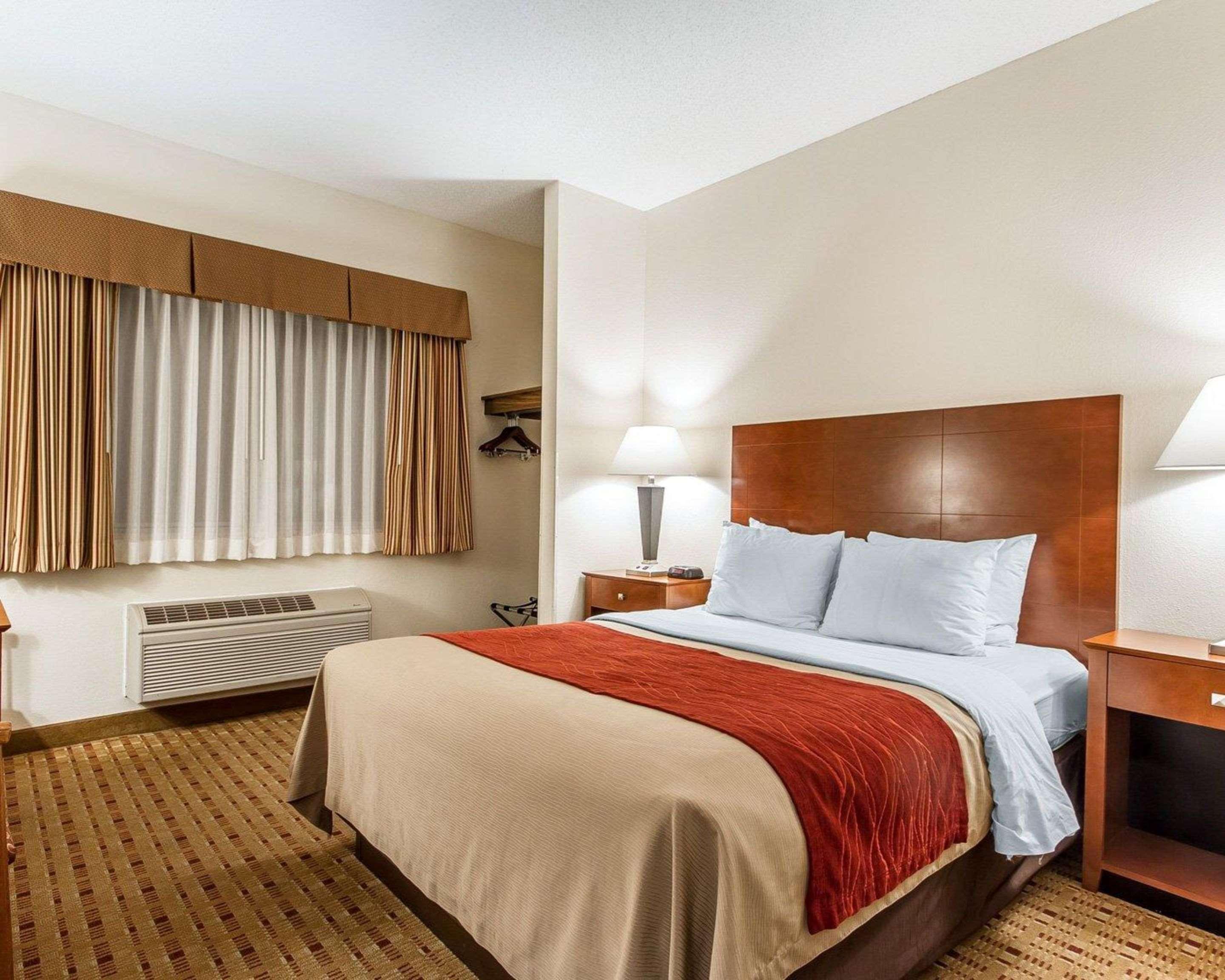 Quality Inn & Suites Eau Claire Εξωτερικό φωτογραφία
