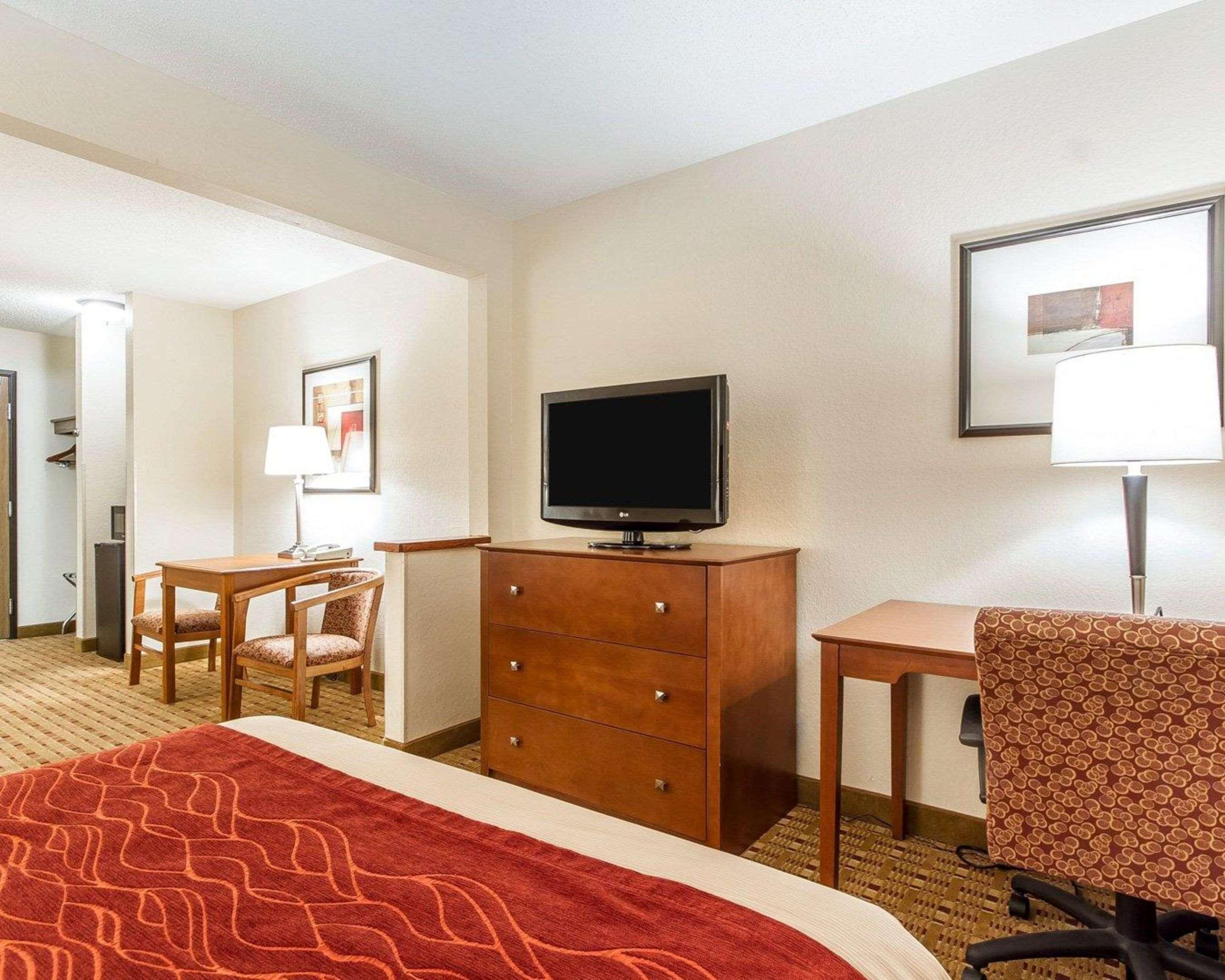 Quality Inn & Suites Eau Claire Εξωτερικό φωτογραφία