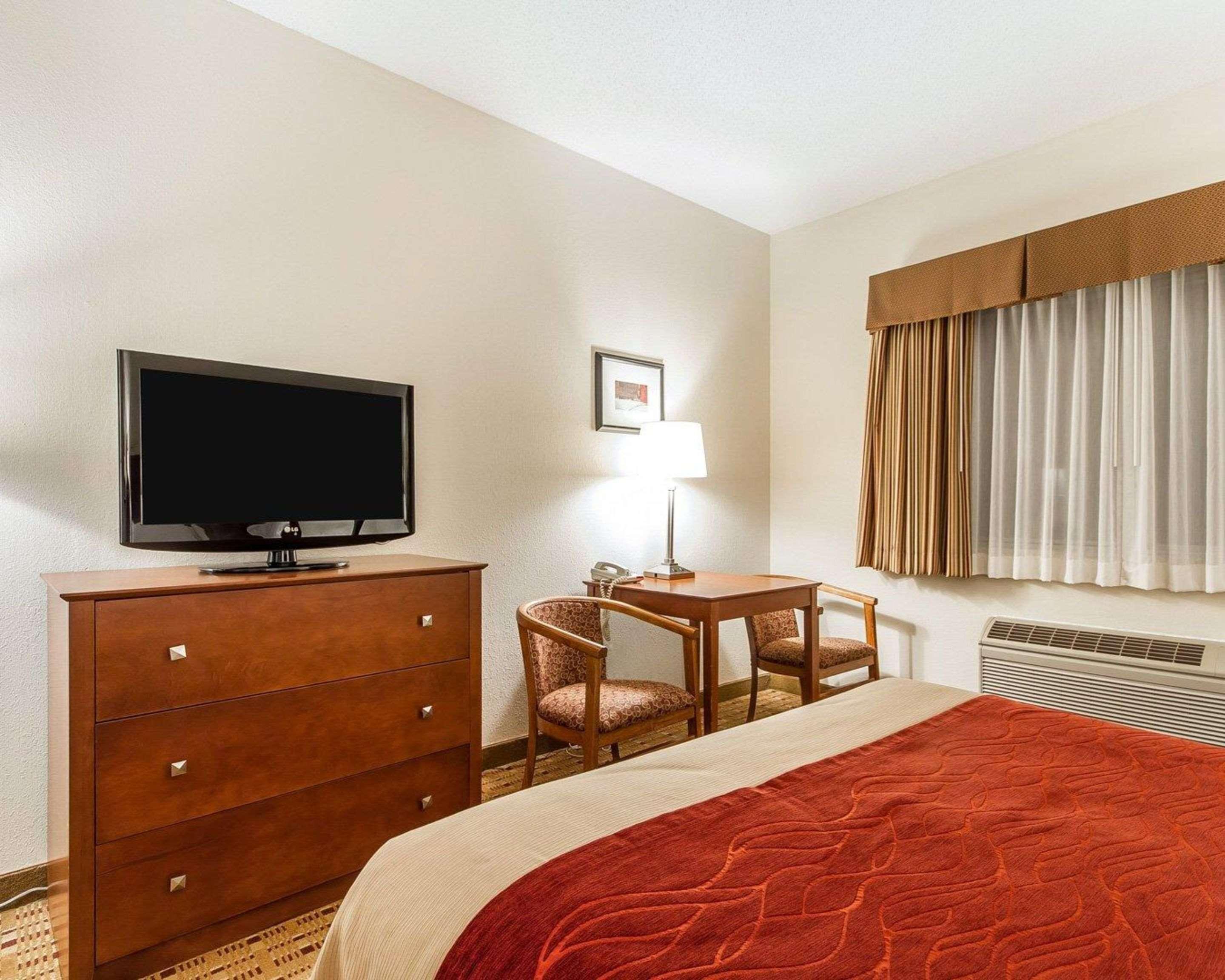 Quality Inn & Suites Eau Claire Εξωτερικό φωτογραφία