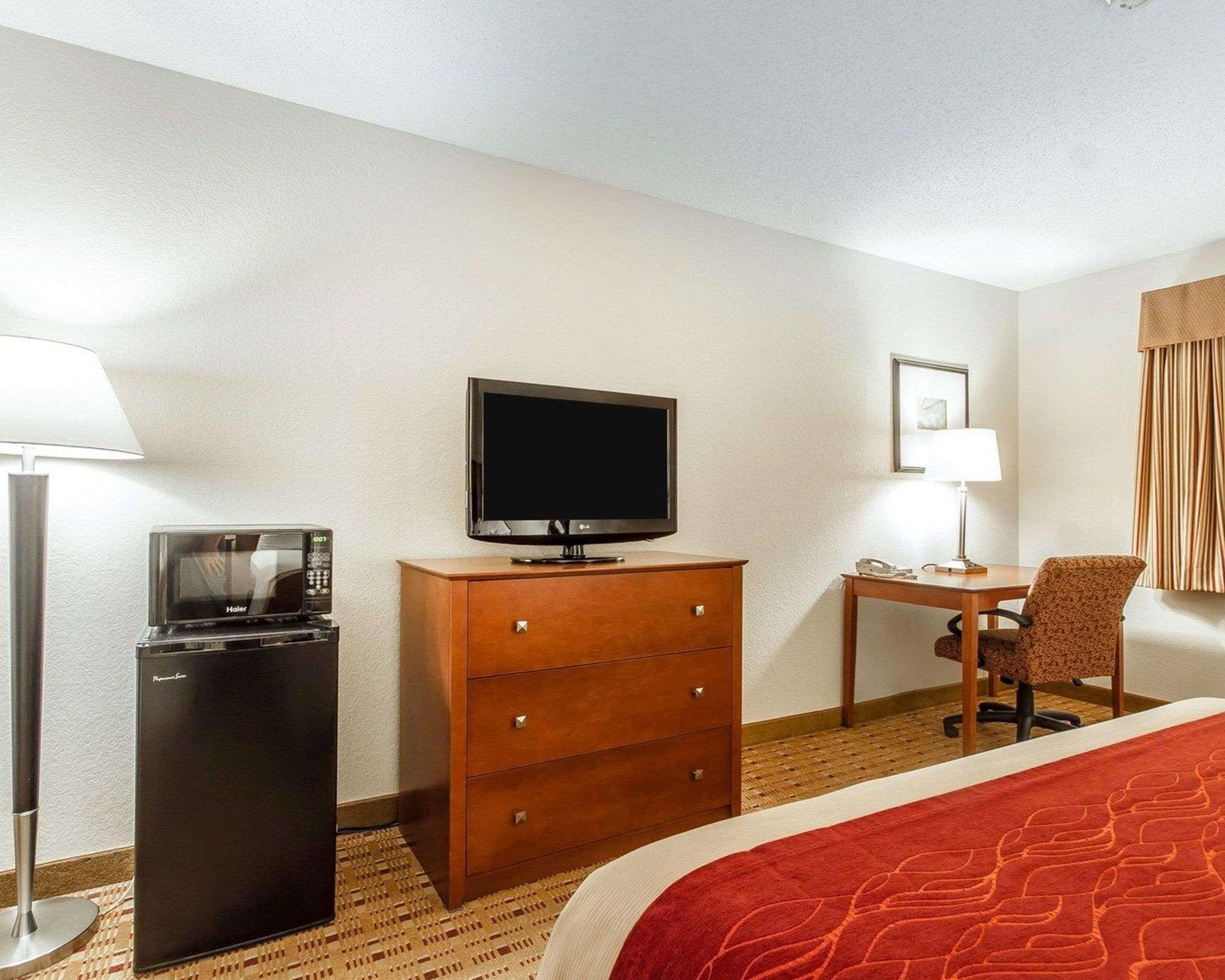 Quality Inn & Suites Eau Claire Εξωτερικό φωτογραφία