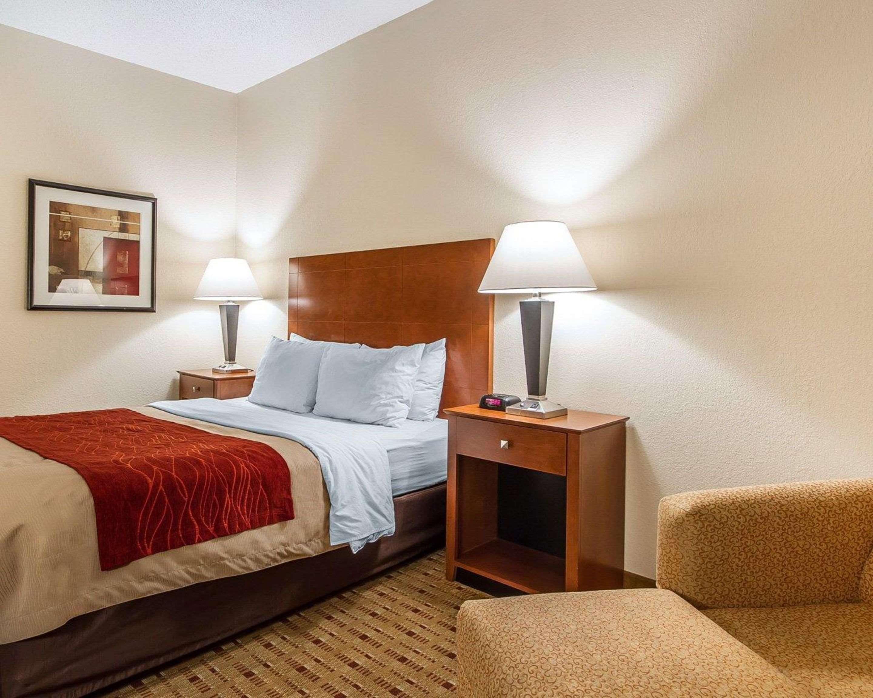 Quality Inn & Suites Eau Claire Εξωτερικό φωτογραφία