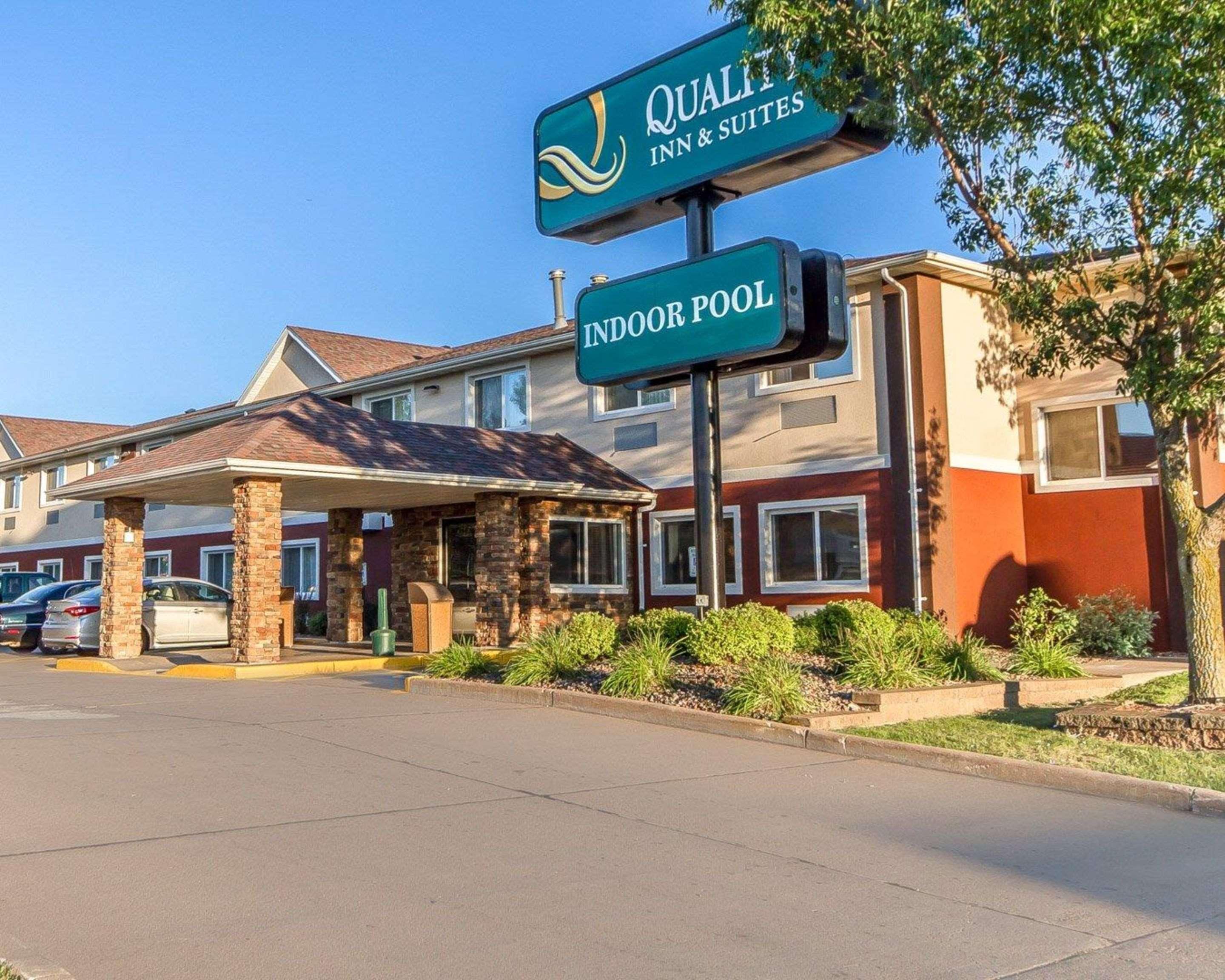 Quality Inn & Suites Eau Claire Εξωτερικό φωτογραφία