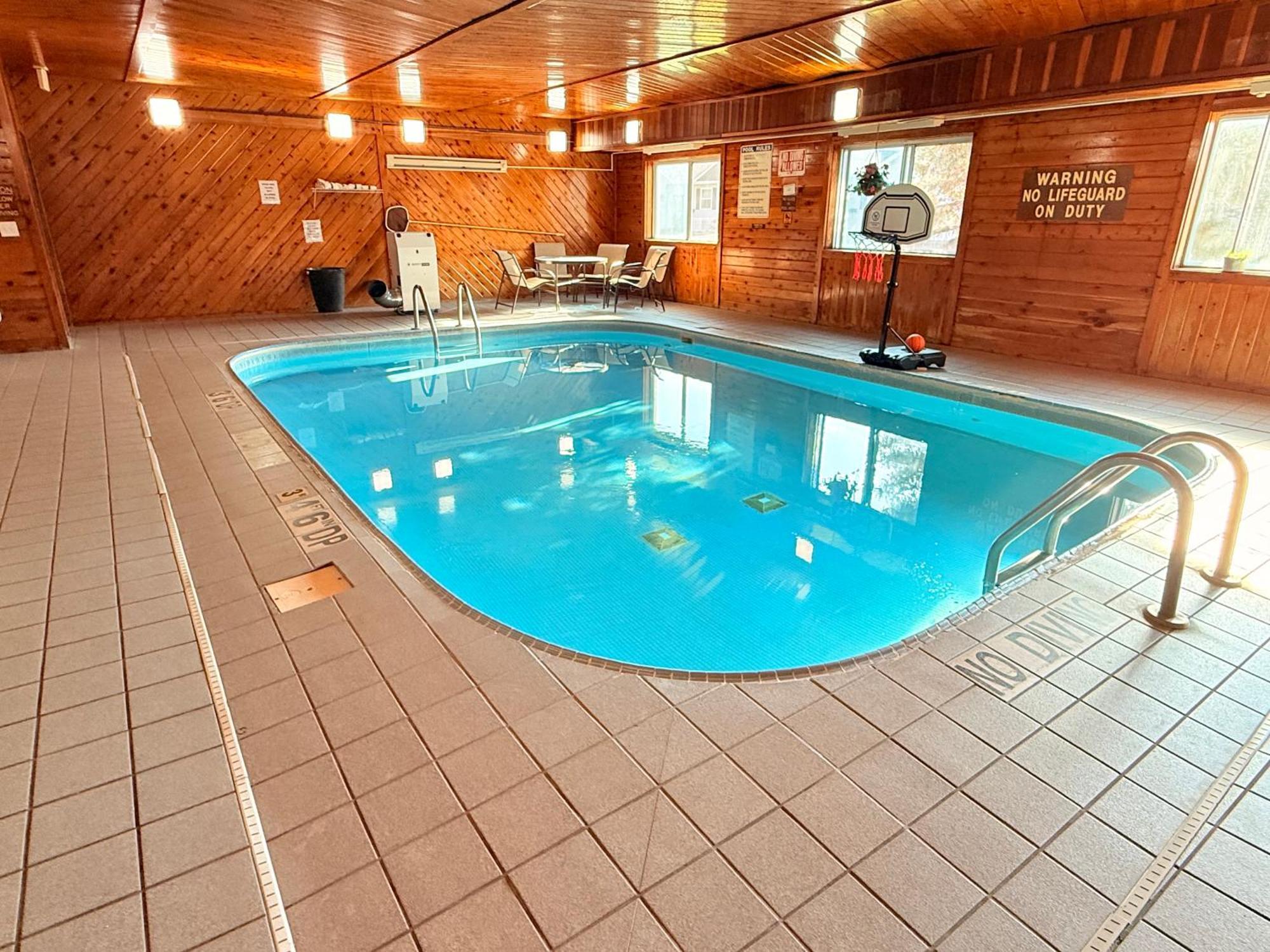 Quality Inn & Suites Eau Claire Εξωτερικό φωτογραφία