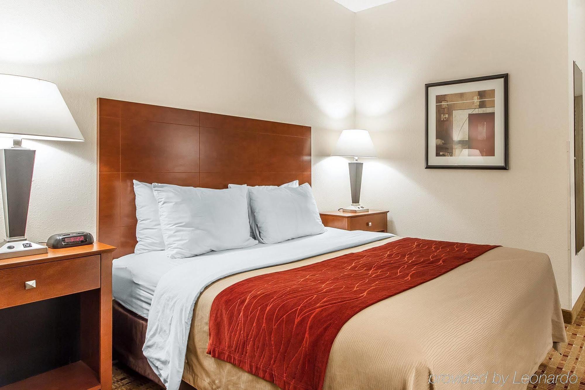 Quality Inn & Suites Eau Claire Εξωτερικό φωτογραφία